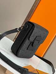 Kitlife Louis Vuitton S-Lock Bag Black Monogram Taurillon Leather M81524 12x19x7cm - 3