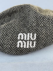 Kitlife Women's Grey Logo Chevron Wool Beret  - 6