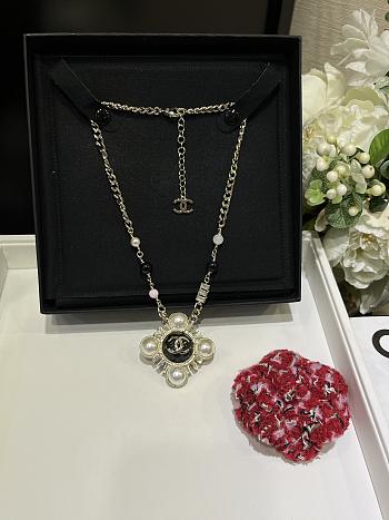Kitlife Chanel 25K Black Enamel Pearl Rhinestone Diamond Sunflower Necklace