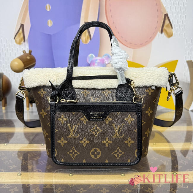 Kitlife Louis Vuitton Lambswool Wool This Neverfull Bandoulière Inside Out BB Handbag M26315 26.5x11x16.5cm - 1