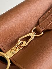 Kitlife Louis Vuitton Capucines Souple Medium Bag Brown M14371 33x24x12cm  - 4