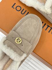 Kitlife Louis Vuitton Soho Open Back Loafer Beige Suede - 3