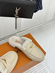 Kitlife Louis Vuitton Soho Open Back Loafer Beige Leather - 6