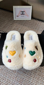 Kitlife Chanel Furry Slippers White - 1