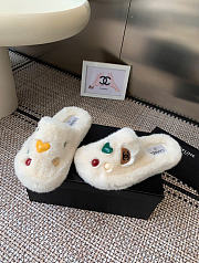 Kitlife Chanel Furry Slippers White - 2