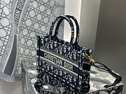 Kitlife Dior Mini Book Tote Blue Dior Oblique Embroidery 21.5x13x7.5cm - 5