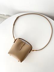 Kitlife Saint Laurent Le 37 Mini Bucket Bag in Beige Shiny Leather 765870 15x13x6cm - 5