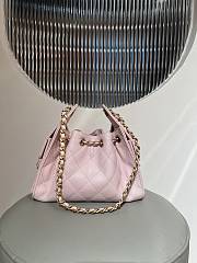 Kitlife Chanel 25C Drawstring Bucket Hobo Bag Light Pink Grained Leather 20x22x12.5cm - 4