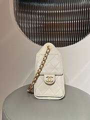 Kitlife Chanel 25C Drawstring Bucket Hobo Bag Cream Grained Leather 20x22x12.5cm  - 3