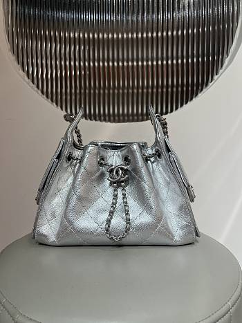 Kitlife Chanel 25C Drawstring Bucket Hobo Bag Silver Grained Leather 20x22x12.5cm 