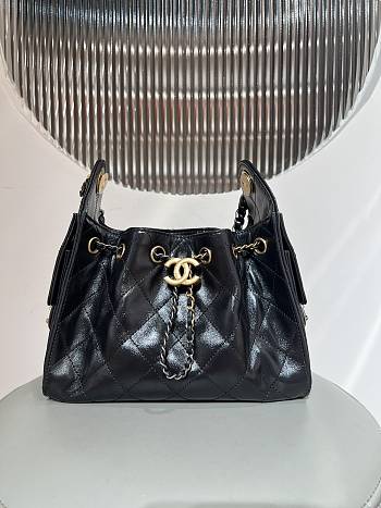 Kitlife Chanel 25C Drawstring Bucket Hobo Bag Black Glossy Lambskin 20x22x12.5cm