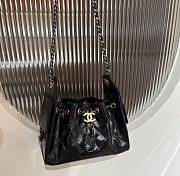 Kitlife Chanel 25C Drawstring Bucket Hobo Bag Black Glossy Lambskin 20x22x12.5cm - 3
