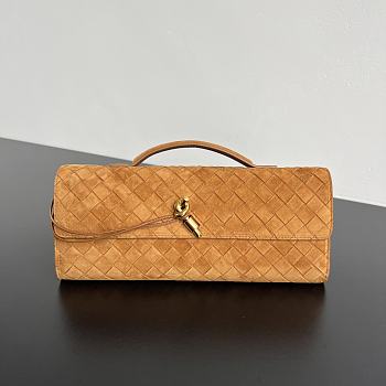 Kitlife Bottega Veneta Andiamo Clutch Brown Suede 741511 31x13x3cm