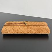 Kitlife Bottega Veneta Andiamo Clutch Brown Suede 741511 31x13x3cm - 6