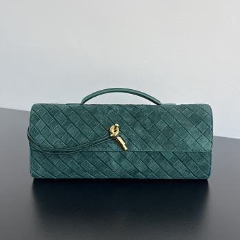 Kitlife Bottega Veneta Andiamo Clutch Green Suede 741511 31x13x3cm