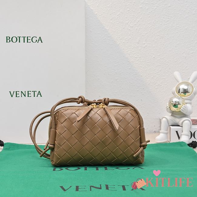 Kitlife Bottega Veneta Concert Pouch Brown 794258 18.5x11.5x8.5cm - 1