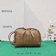 Kitlife Bottega Veneta Concert Pouch Brown 794258 18.5x11.5x8.5cm - 1