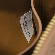 Kitlife Bottega Veneta Concert Pouch Brown 794258 18.5x11.5x8.5cm - 2