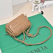 Kitlife Bottega Veneta Concert Pouch Brown 794258 18.5x11.5x8.5cm - 4