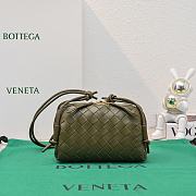 Kitlife Bottega Veneta Concert Pouch Green 794258 18.5x11.5x8.5cm - 1