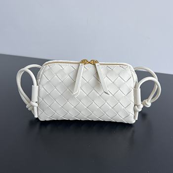 Kitlife Bottega Veneta Concert Pouch White 794258 18.5x11.5x8.5cm