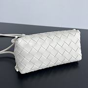 Kitlife Bottega Veneta Concert Pouch White 794258 18.5x11.5x8.5cm - 6