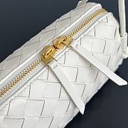 Kitlife Bottega Veneta Concert Pouch White 794258 18.5x11.5x8.5cm - 4