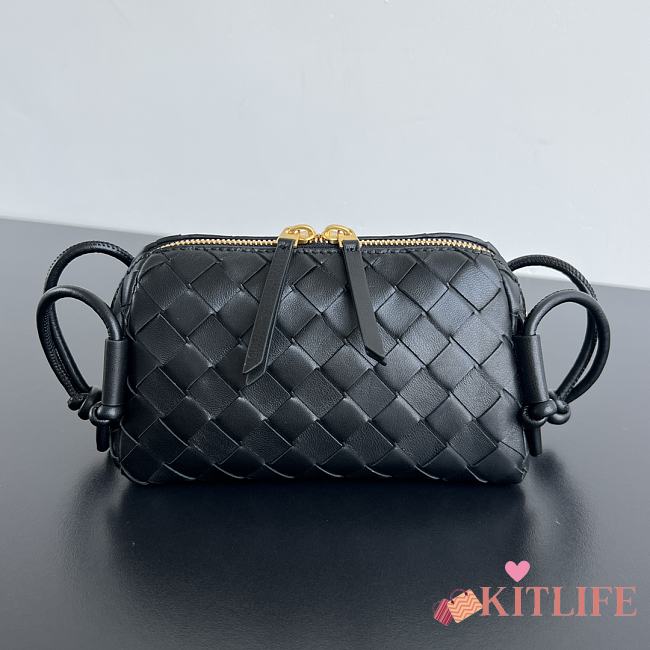 Kitlife Bottega Veneta Concert Pouch Black 794258 18.5x11.5x8.5cm - 1