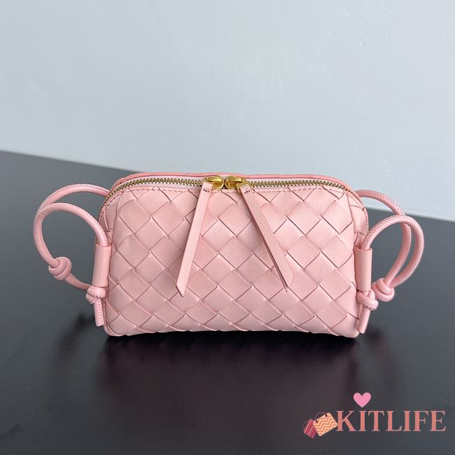 Kitlife Bottega Veneta Concert Pouch Pink 794258 18.5x11.5x8.5cm - 1