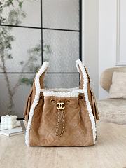 Kitlife Chanel Drawstring Handbag Beige Suede Leather & Gold Metallic AS5293 30x26x14cm  - 1