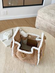 Kitlife Chanel Drawstring Handbag Beige Suede Leather & Gold Metallic AS5293 30x26x14cm  - 6