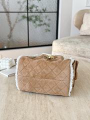 Kitlife Chanel Drawstring Handbag Beige Suede Leather & Gold Metallic AS5293 30x26x14cm  - 5