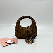 Kitlife Miu Miu Brown Wander Matelassé Suede Bag 20x17x6cm  - 4