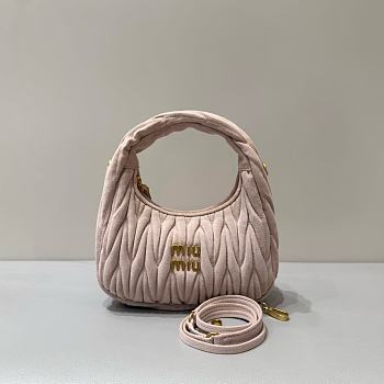 Kitlife Miu Miu Light Pink Wander Matelassé Suede Bag 20x17x6cm