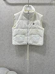 Kitlife Moncler 25 Pocket-decorated Velvet Drawstring Vest Down Jacket White - 1