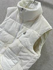 Kitlife Moncler 25 Pocket-decorated Velvet Drawstring Vest Down Jacket White - 2