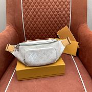 Kitlife Louis Vuitton Rush Bumbag Pure Linen M27152 30x15x8cm - 1