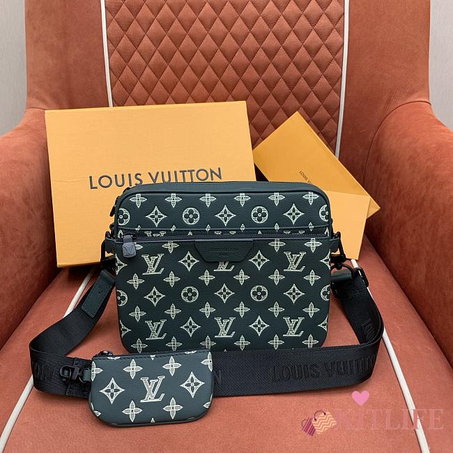 Kitlife Louis Vuitton Trio Messenger Green Monogram Shadow Leather Bag M27185 25x18.5x7cm  - 1