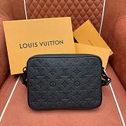 Kitlife Louis Vuitton Trio Messenger Black Monogram Shadow Leather Bag M27154 25x18.5x7cm - 5