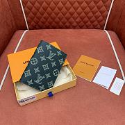 Kitlife Louis Vuitton Passport Cover Green Monogram Shadow Leather M27147 10x14x2.5cm - 5