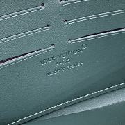 Kitlife Louis Vuitton Zippy Wallet Horizontal Green Monogram Shadow Leather M27178 21x10x2.5cm - 4
