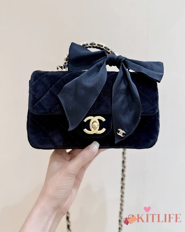 Kitlife Chanel 25K Velvet Handle Bow Mini Bag Black 13x20x6cm - 1