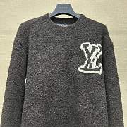 Kitlife Louis Vuitton Logo Sweater Unisex Black - 3