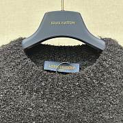Kitlife Louis Vuitton Logo Sweater Unisex Black - 4