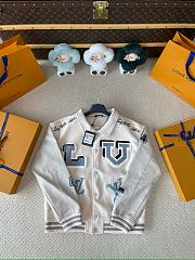 Kitlife Louis Vuitton Ski Jacket White  - 1