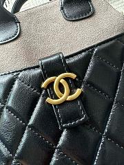 Kitlife Chanel Bag With Chain Grey Suede and Black Shiny Lambskin AP4742 17x18x6cm - 5