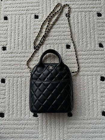 Kitlife Chanel Bag With Chain Black Smooth Lambskin AP4746 17x18x6cm 