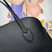 Kitlife Louis Vuitton Low Key Duffle MM Low Key Bag Black M26257 43.5x14.5x26.5cm - 2