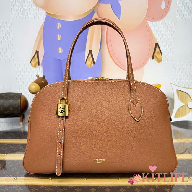 Kitlife Louis Vuitton Low Key Duffle MM Low Key Bag Brown M26688 43.5x14.5x26.5cm  - 1