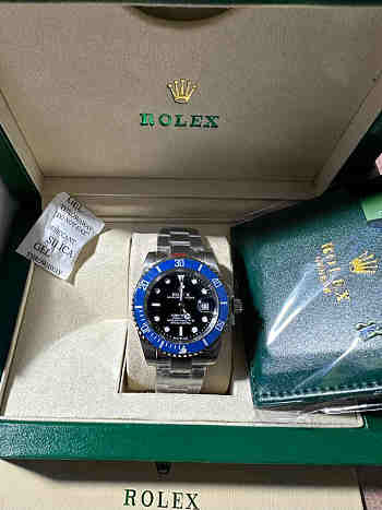 Kitlife Rolex 126610LV Kermit Submariner Watch Silver, Black & Blue 41mm  